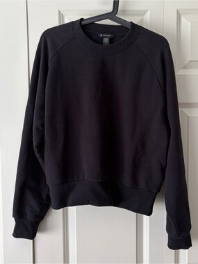 Athleta Black Crewneck Size Medium